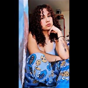 Meet your Posher, Reyna